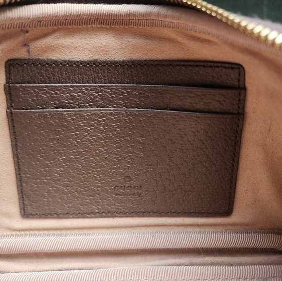 Gucci crossbody mini w dust bag and box - Picture 10 of 16